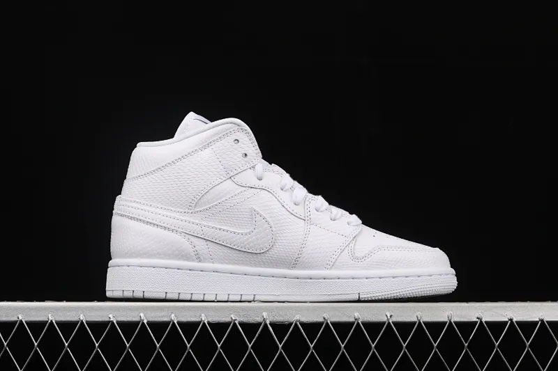 All categories Air Jordan Jordan series basketball shoes Air Jordan 1 Mid Air Jordan 1 Mid AJ1 Joe 1 snake pattern white mid-top basketball shoes series BQ6472-110